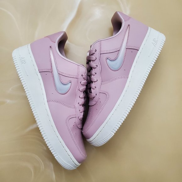 Nike Air Force 1 Premium SE - Picture 6 of 13